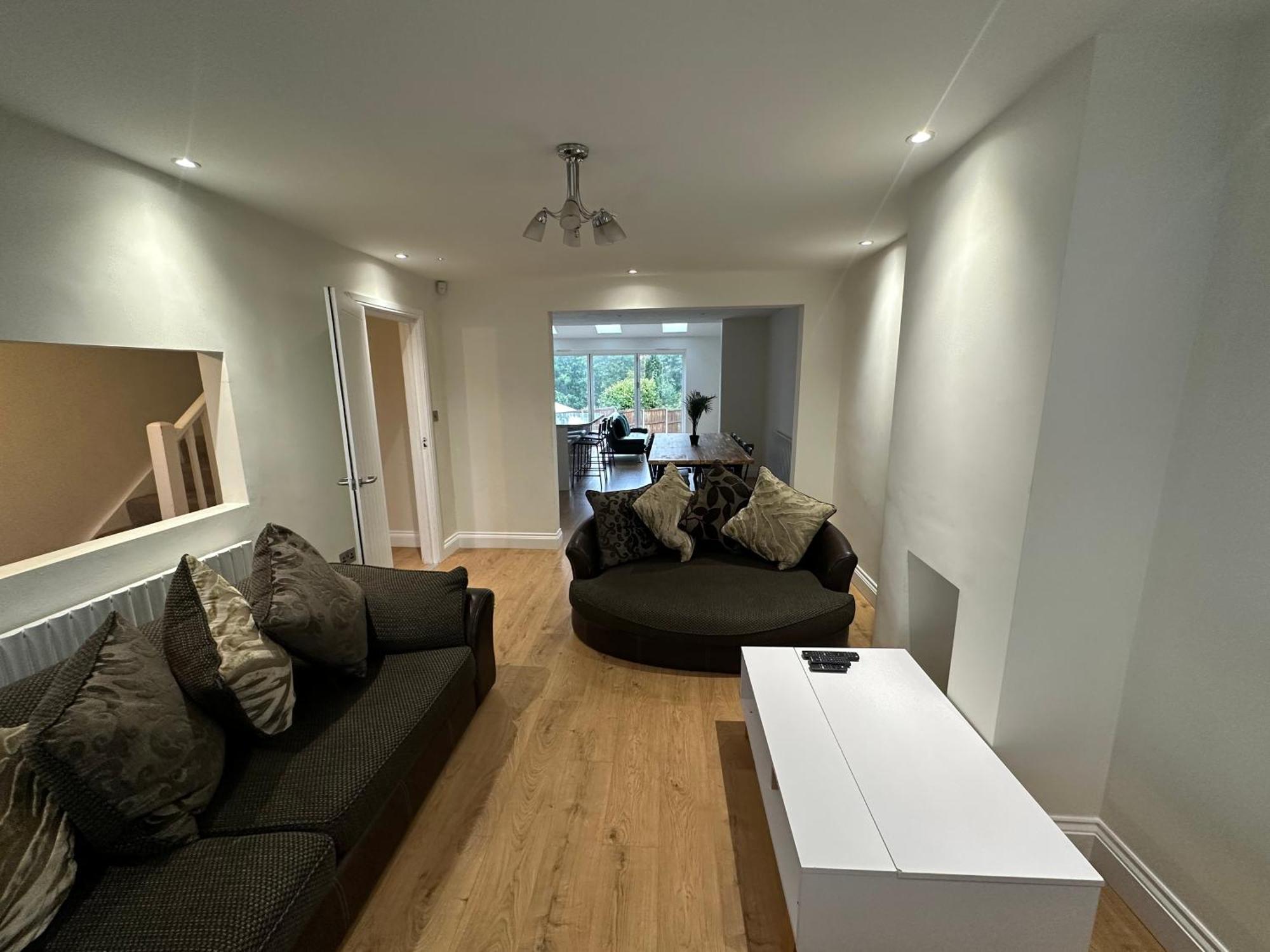5 Bedroom House In Orpington Exterior foto